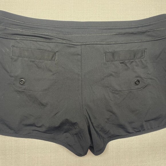 Athleta Women Athletic Shorts Spandex with Pockets Drawstring Black Size Medium - Picture 3 of 4